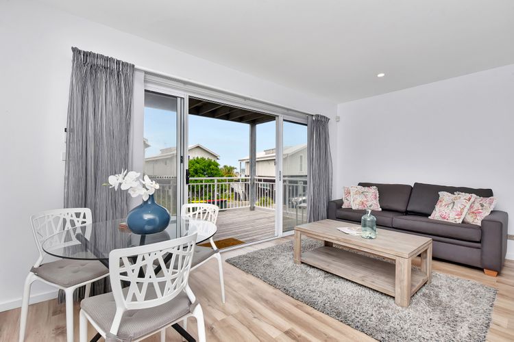 Saltwood Retreat at Caves Beach Villas