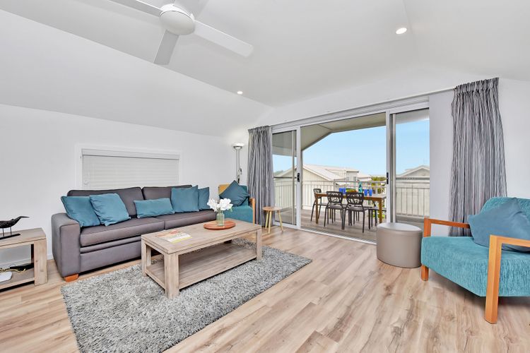 Saltwood Retreat at Caves Beach Villas