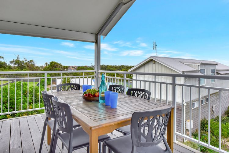 Saltwood Retreat at Caves Beach Villas