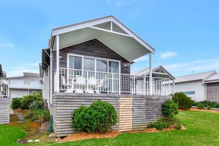 Azure Tides at Caves Beach Villas
