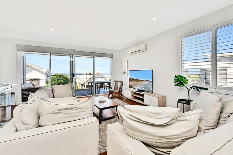 Bombora Beach House at Caves Beach Villas