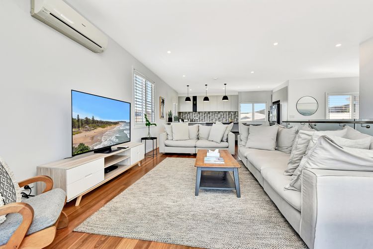 Bombora Beach House at Caves Beach Villas