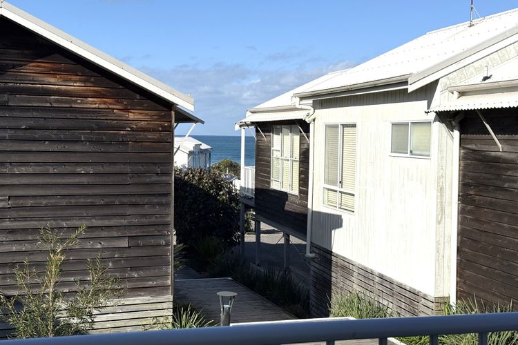 Beach Daze at Caves Beach Villas