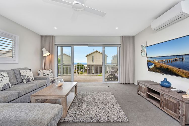 Bay Breeze at Caves Beach Villas