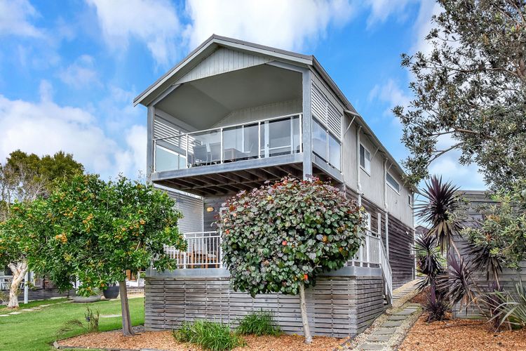 Ocean Dreams at Caves Beach Villas