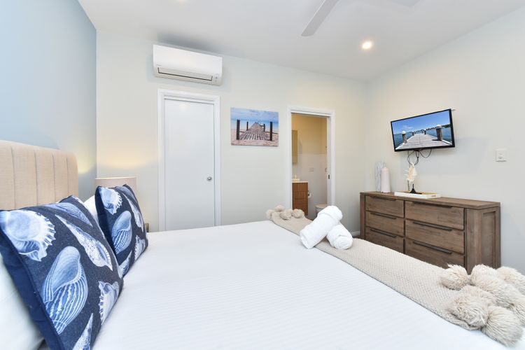 Coral Coast at Caves Beach Villas