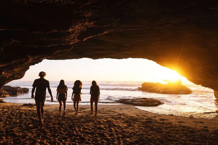 Finns at Caves Beach Resort