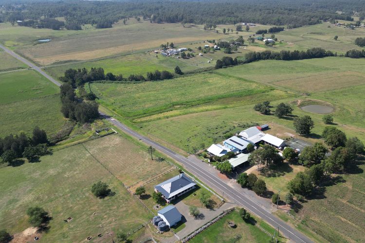 Stellaview Farmhouse, Newly Renovated in Heart of Hunter