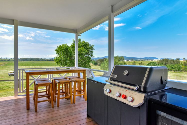 Stellaview Farmhouse, Newly Renovated in Heart of Hunter