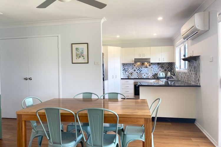 Salty Paws Caves Beach – Pet friendly