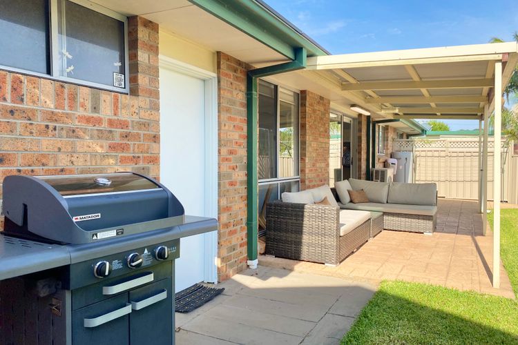 Salty Paws Caves Beach – Pet friendly