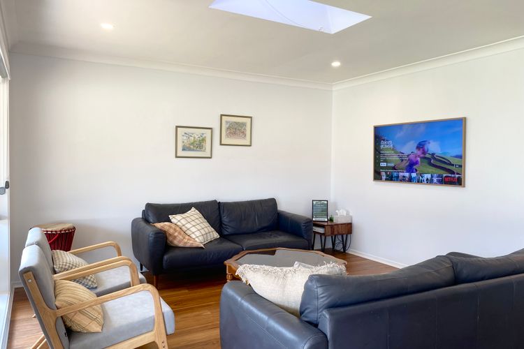 Salty Paws Caves Beach – Pet friendly