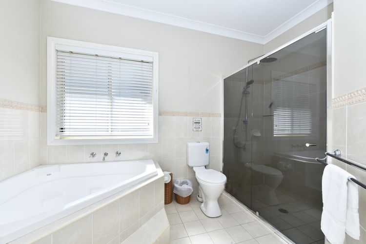 Hunter Valley Family Oasis – 5 bedroom House with Pool