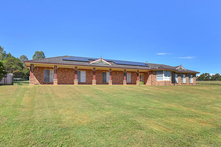Hunter Valley Family Oasis – 5 bedroom House with Pool