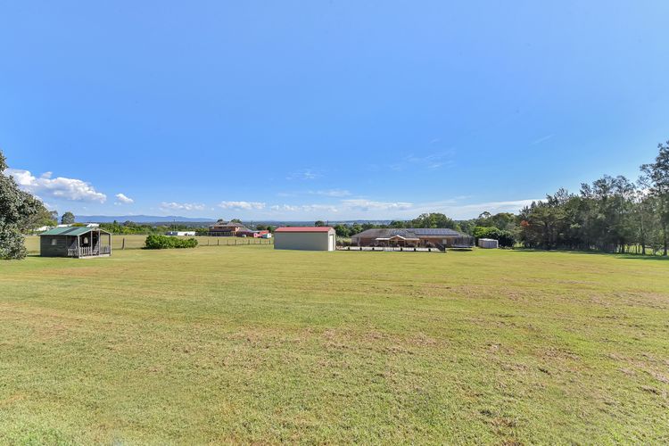 Hunter Valley Family Oasis – 5 bedroom House with Pool