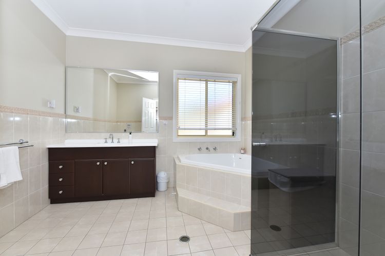 Hunter Valley Family Oasis – 5 bedroom House with Pool