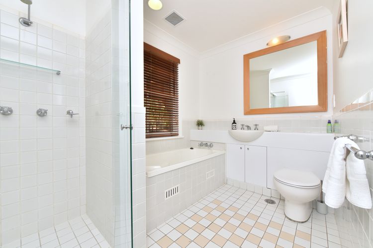 Villa 2br Barbera Villa located within Cypress Lakes Resort
