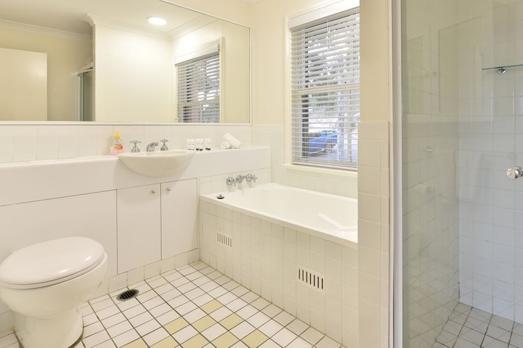 Villa 2br Cypress Villa located within Cypress Lakes Resort