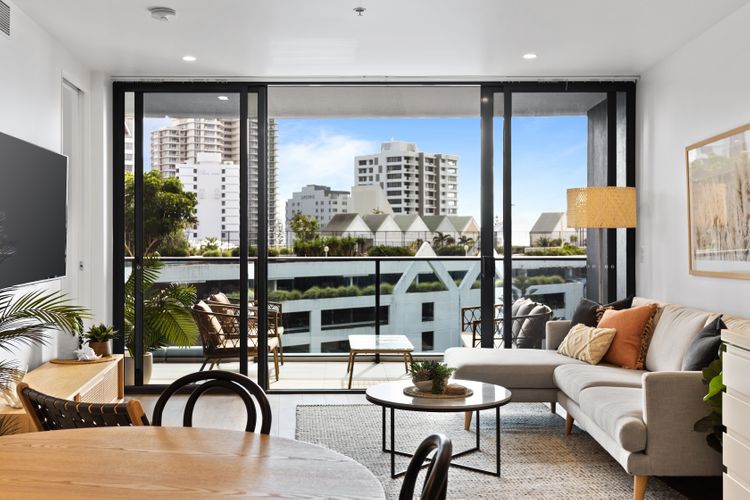 Stylish and Modern Oracle 2 Bedroom Apartment
