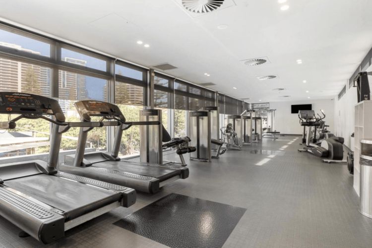 Luxury Sky-Home with Panoramic Ocean Views – 61st Floor, Surfers Paradise
