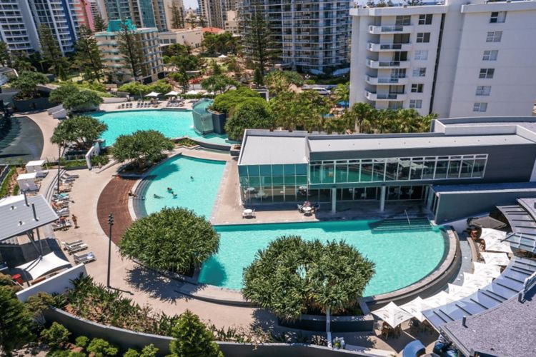 Luxury Sky-Home with Panoramic Ocean Views – 61st Floor, Surfers Paradise