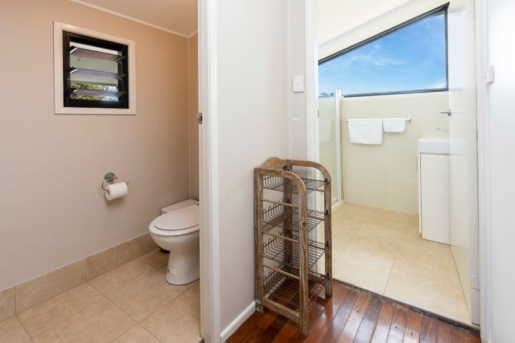 Central Torquay Treasure Close To Beach