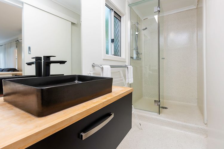 Coconut Palms Spacious 1 Bedroom Apartment