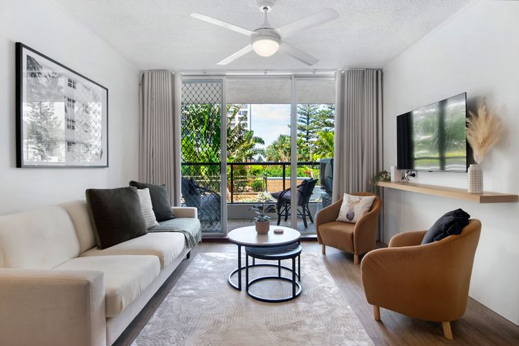 Beautifully Renovated Two Bedroom Apartment