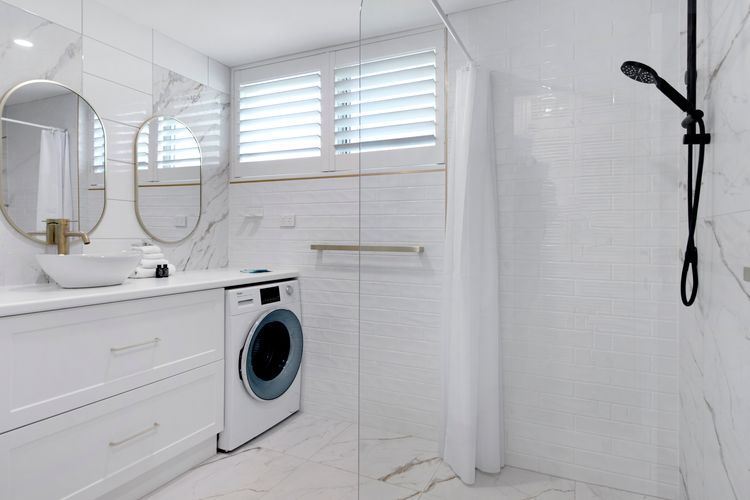 Beautifully Renovated Two Bedroom Apartment