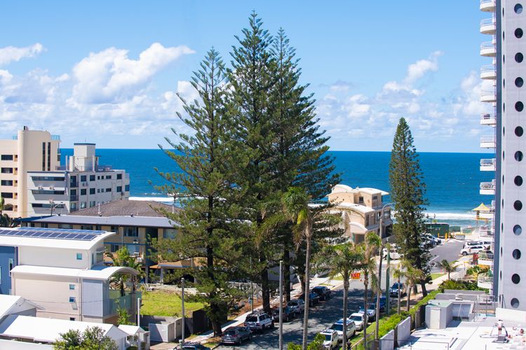 Ocean Views – Stylish 1 Bedroom in Surfers Paradise