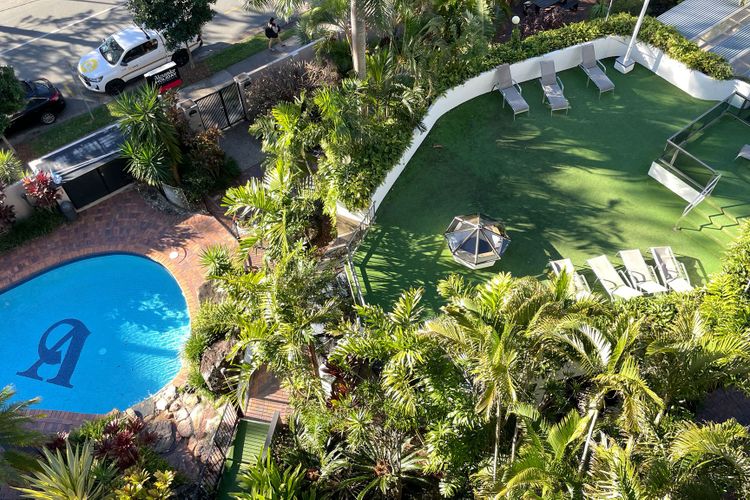 Ocean Views – Stylish 1 Bedroom in Surfers Paradise