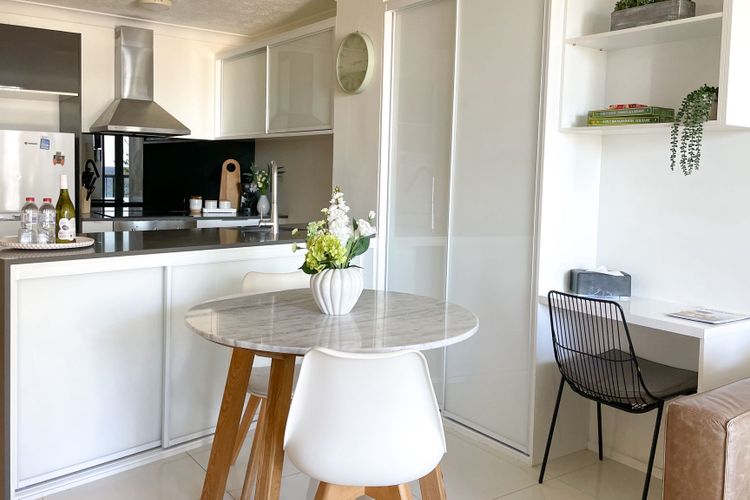 Ocean Views – Stylish 1 Bedroom in Surfers Paradise
