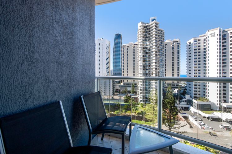 Legends Resort Surfers Paradise – Dual Key
