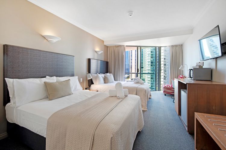 Legends Resort Surfers Paradise – Dual Key