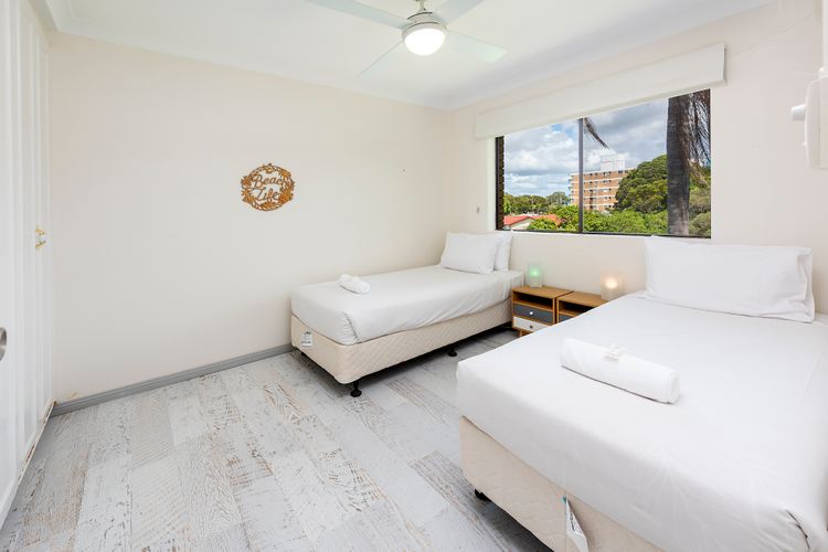 Two Bedroom Torquay Esplanade Escape