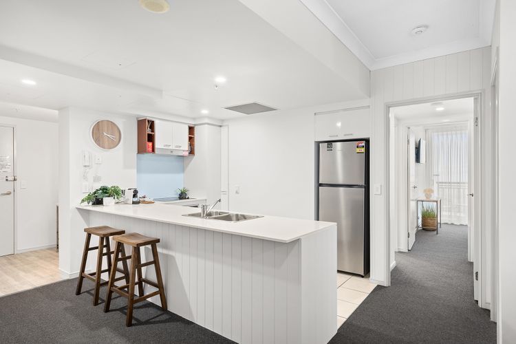 Deluxe 2 Bedroom Apartment Ocean and Hinterland Views