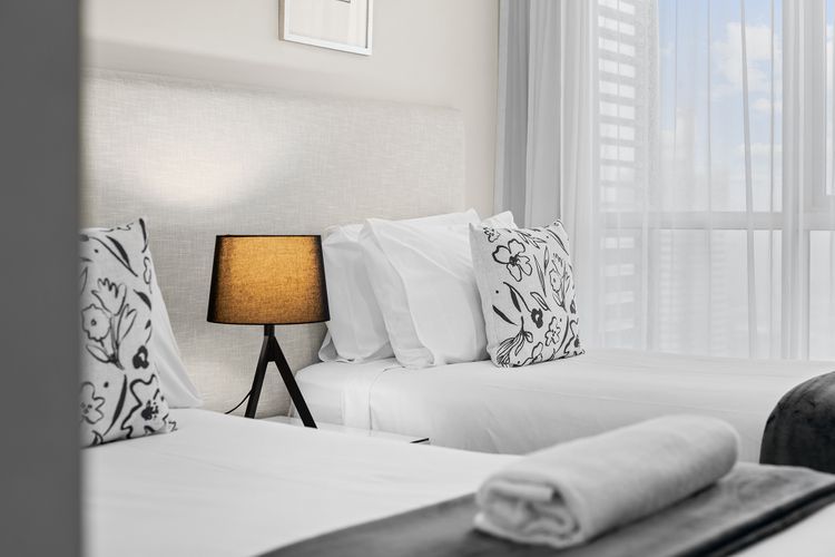 Deluxe 2 Bedroom Apartment Ocean and Hinterland Views