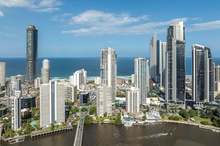 Deluxe 2 Bedroom Apartment Ocean and Hinterland Views