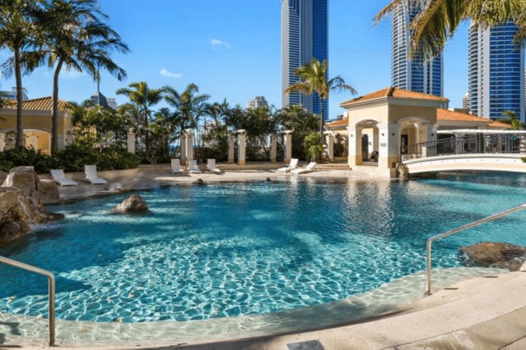 Deluxe 2 Bedroom Apartment Ocean and Hinterland Views