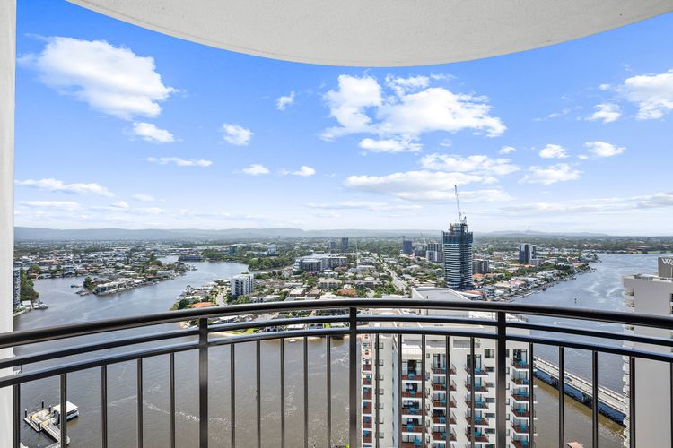Deluxe 2 Bedroom Apartment Ocean and Hinterland Views