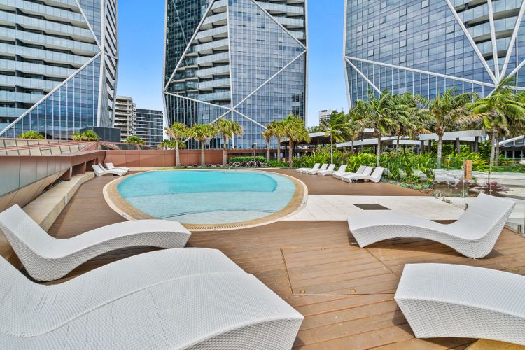 Jewel Residences – Luxury One Bedroom Apartment