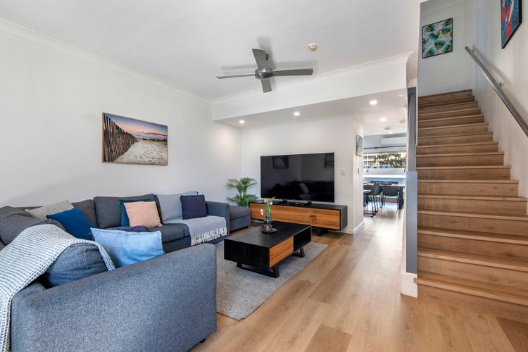 Top Of The Mark Central Surfers Paradise Apartment