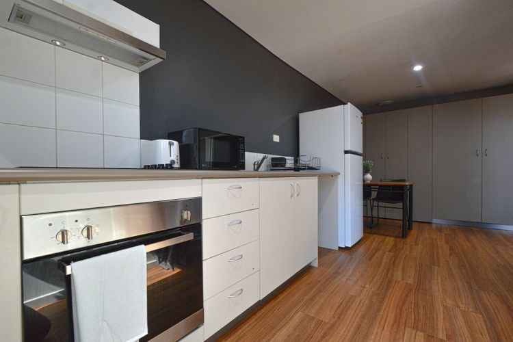 Supersized Studio Inexpensive 1×1