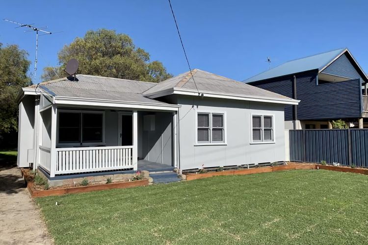 Yaringa Cottage…by the sea