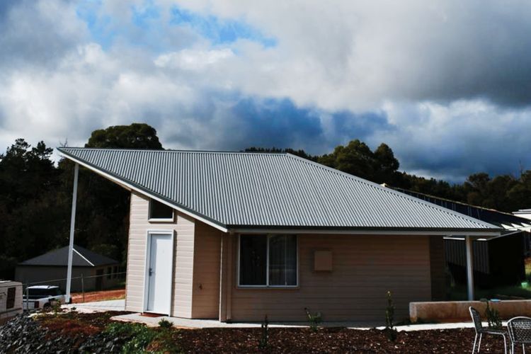 Hill View Cottages – Sail B