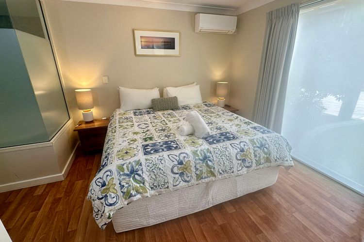 Escape to Villa 4 – Cape View Resort