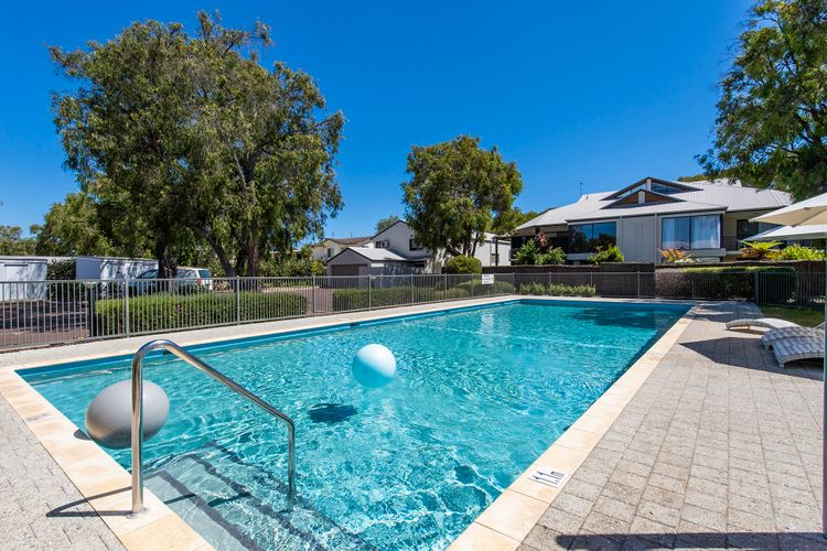 Escape to Villa 4 – Cape View Resort