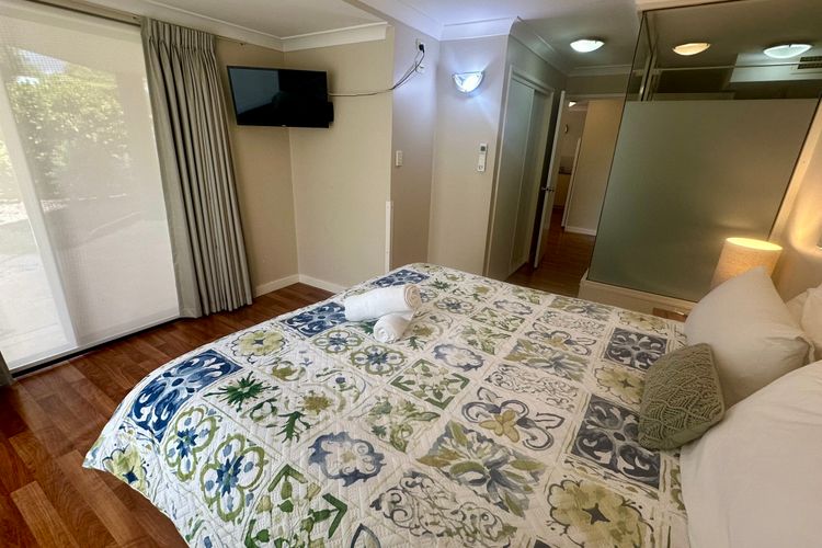 Escape to Villa 4 – Cape View Resort