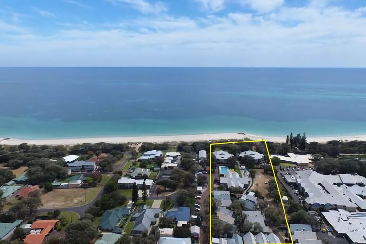 Escape to 39  @ Cape View