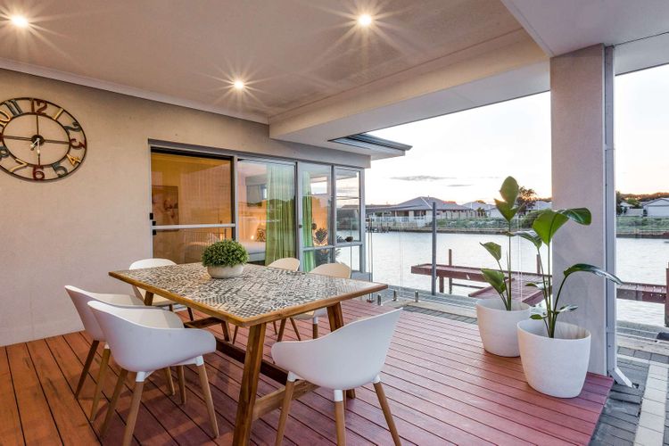 Stylish Marina-Front Getaway – Port Geographe